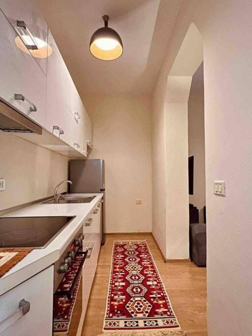 minibar, stove