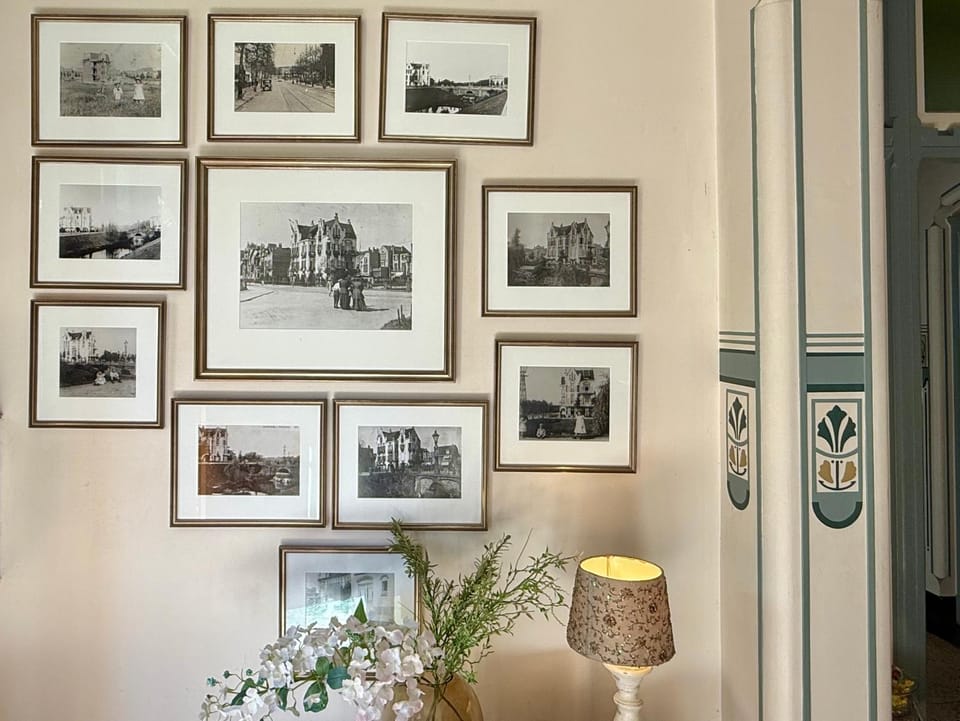 Facade/entrance, Lobby or reception, Decorative detail