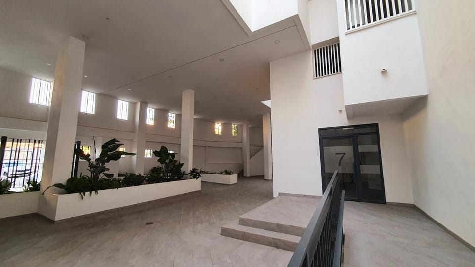 Property building, Facade/entrance, Lobby or reception