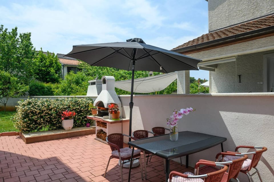 BBQ facilities, Balcony/Terrace