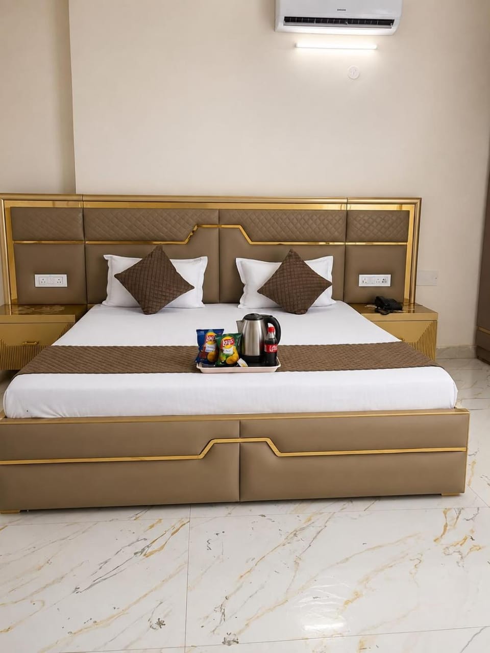 Hotel Swisston Palace Hotel in New Delhi