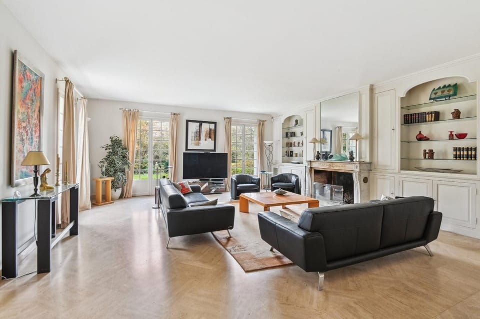 La Maison des Rois - Avec Jardin et Jacuzzi Villa in Île-de-France