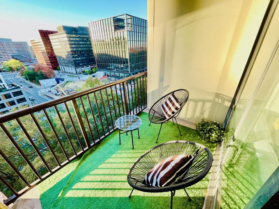 Patio, Day, View (from property/room), Balcony/Terrace