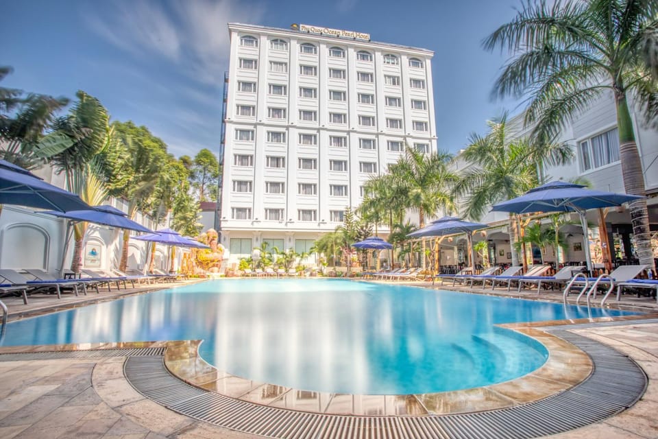 Swimming pool, Swimming pool