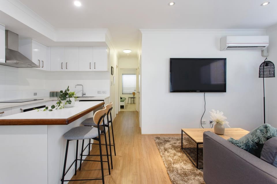 TV and multimedia, Seating area