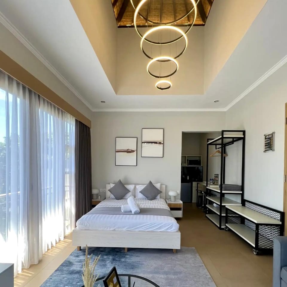 Bed, Day, Photo of the whole room, Bedroom