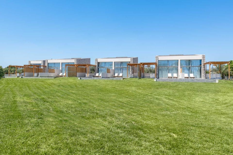 Property building, Garden, Garden view