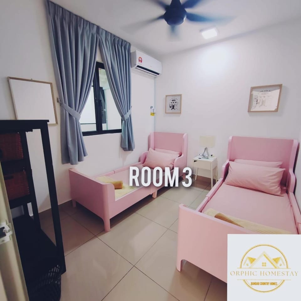 ORPHIC Homestay @ Bandar Country Homes, Rawang Apartment in Selangor, Malaysia