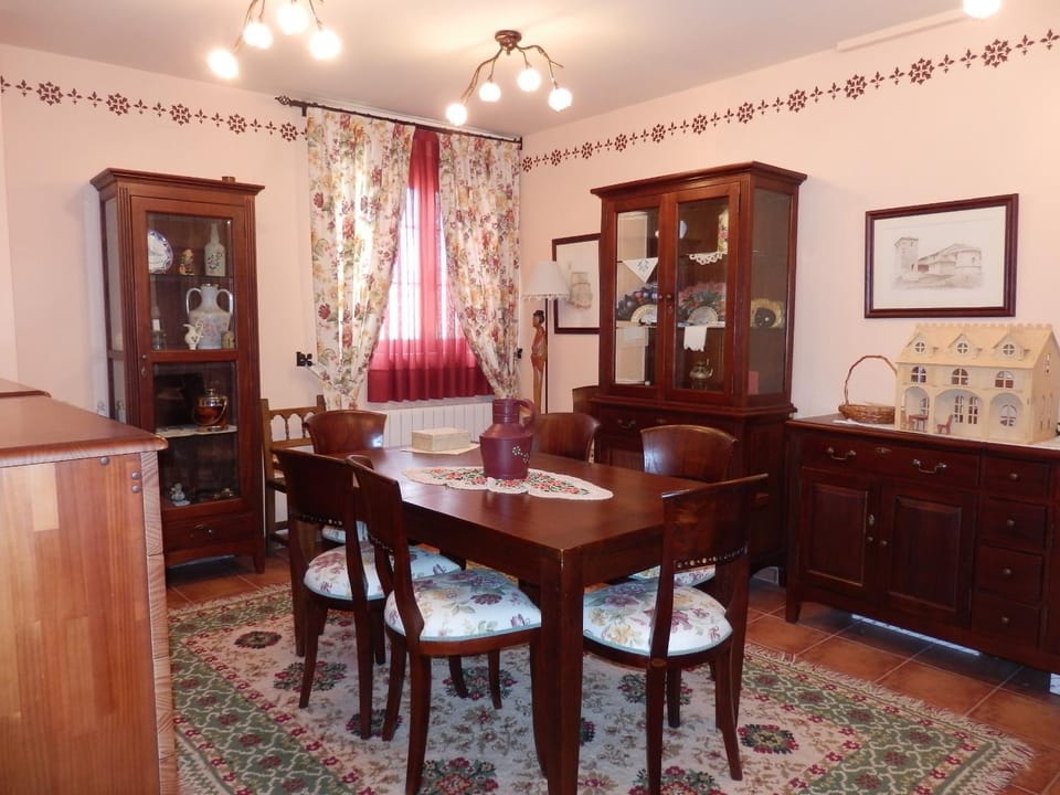 Living room, Dining area, On site