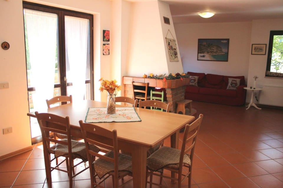 Comodo appartamento in Sila Moccone-Camigliatello Apartment in Calabria