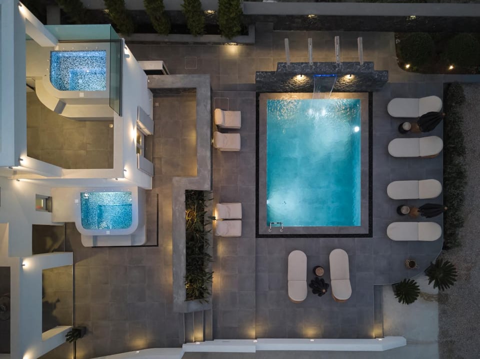 EPICENTER LUXURY RESIDENCE Apartment hotel in Mesaria