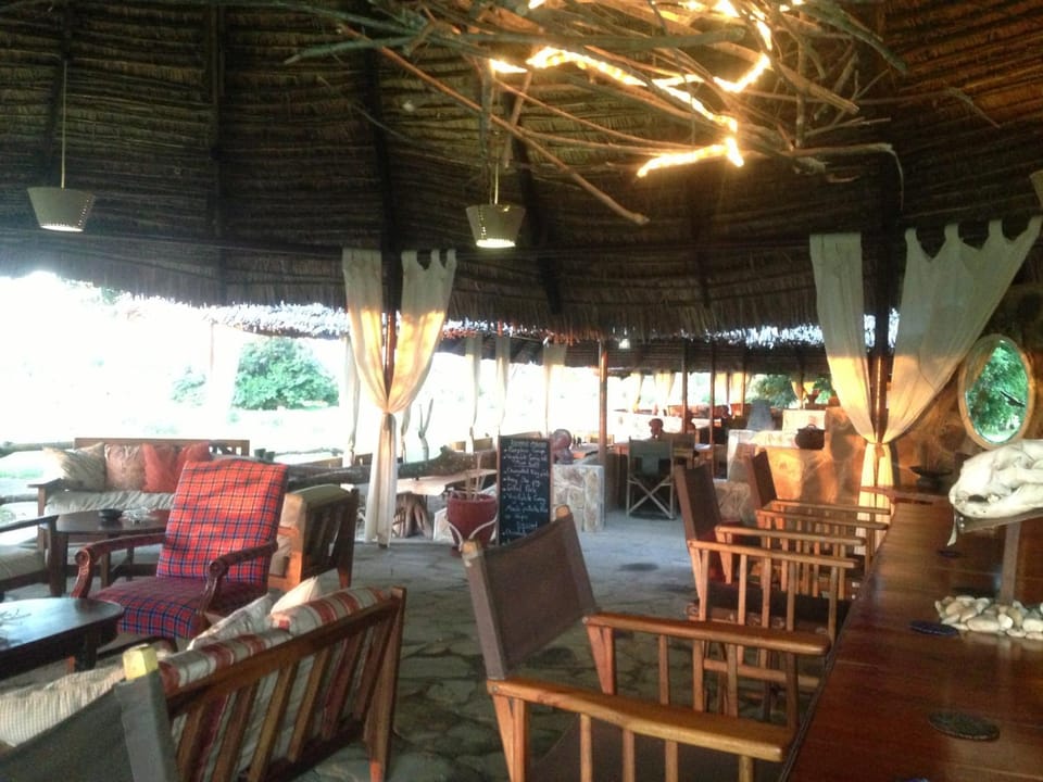 Restaurant/places to eat, Day, Banquet/Function facilities, Seating area