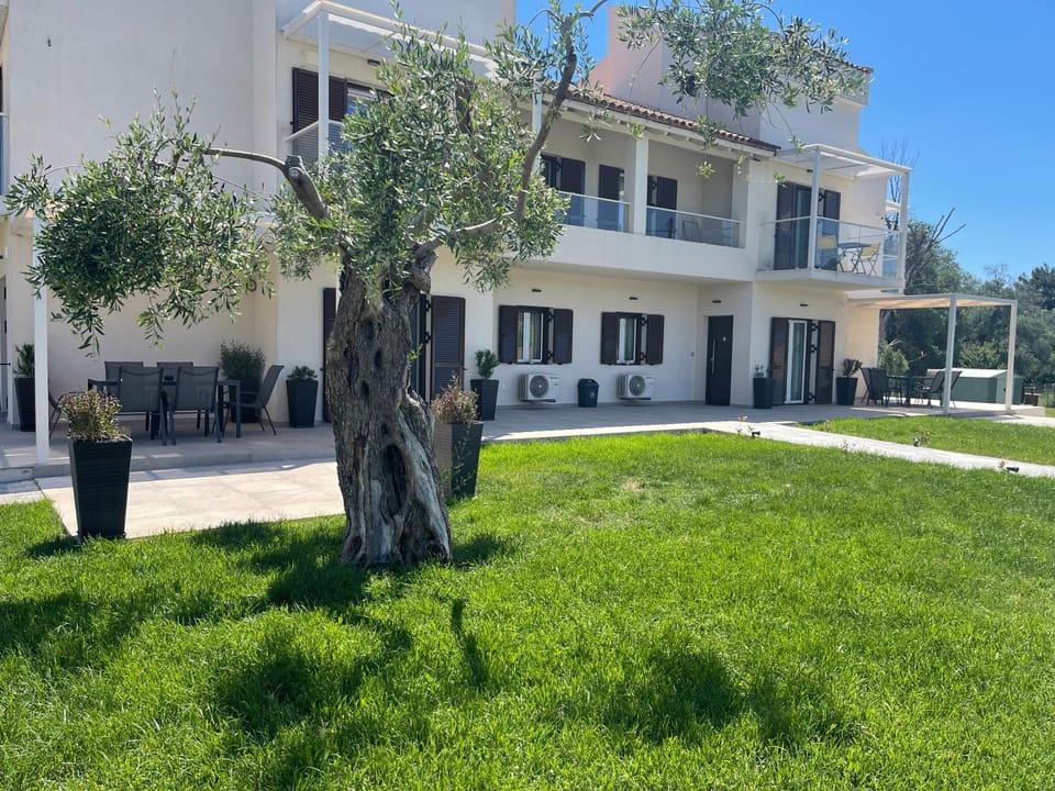 Villa Rodelia 1 Apartment in Roda