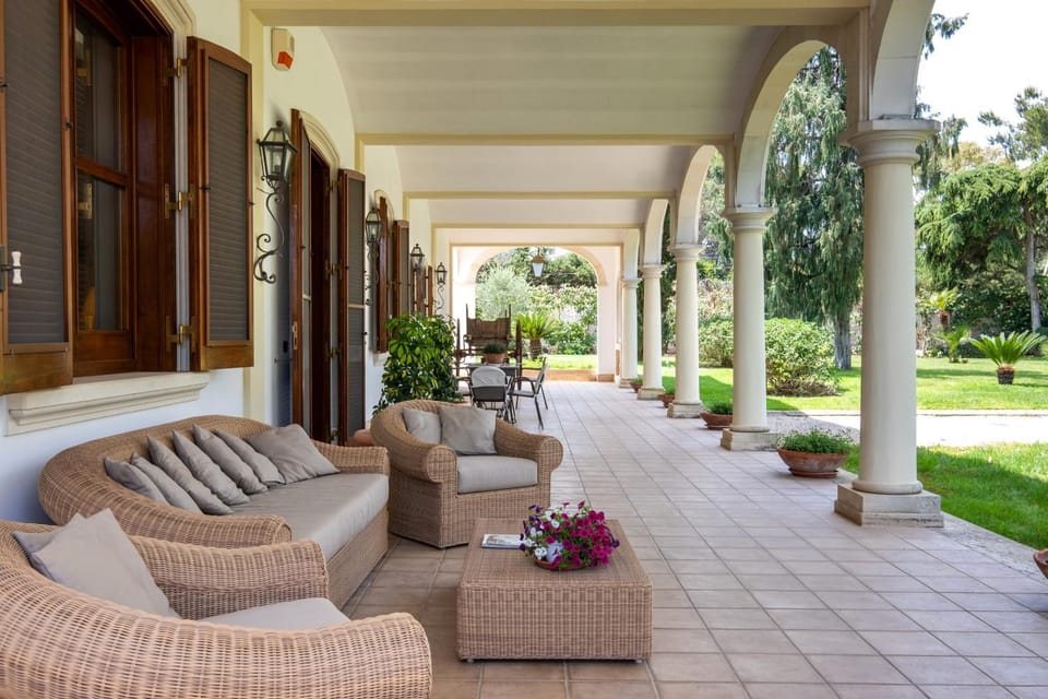 Property building, Living room