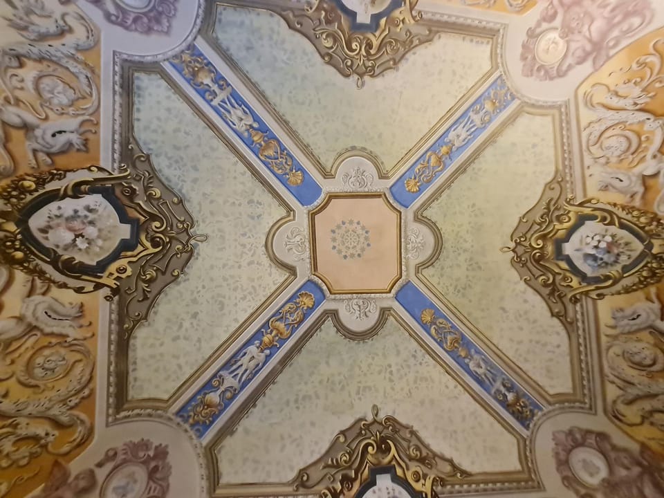 Communal lounge/ TV room, Living room, Decorative detail