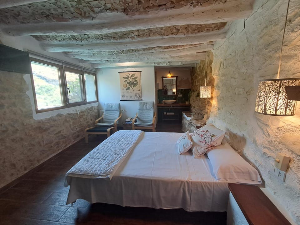 Casa rural con piscina privada y jacuzzi en la Vall de Gallinera House in Marina Alta