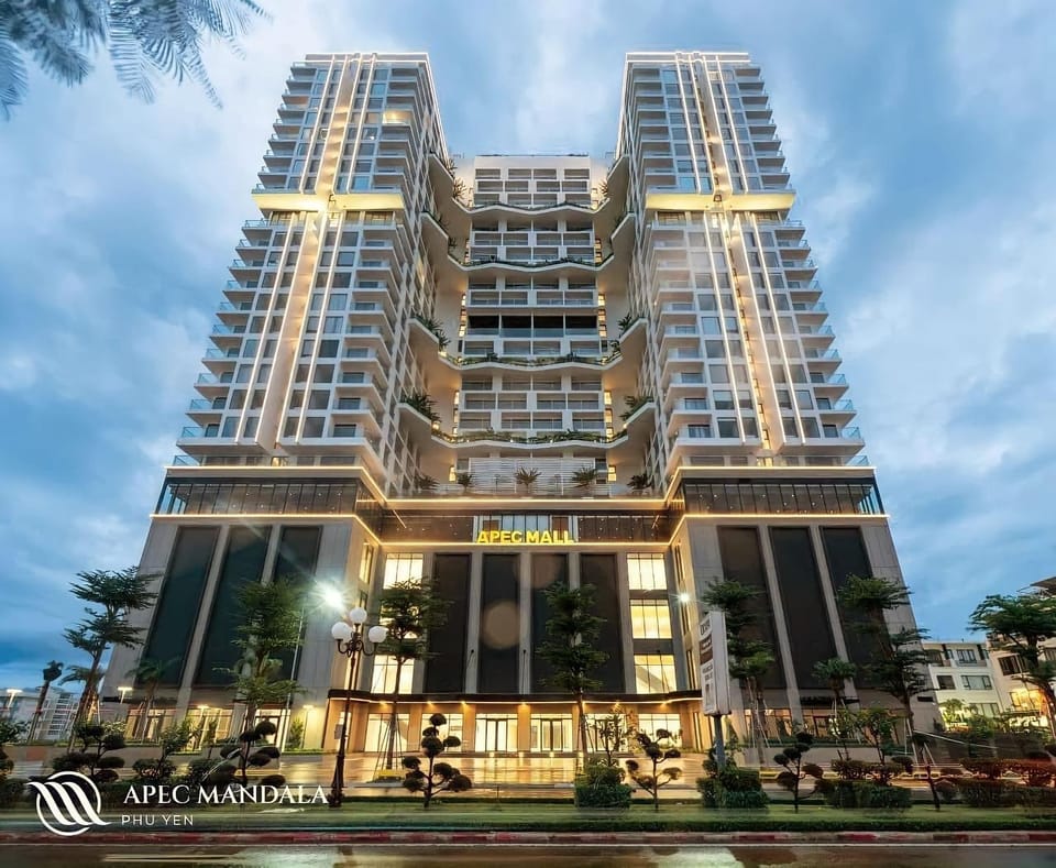Property building, Day, City view