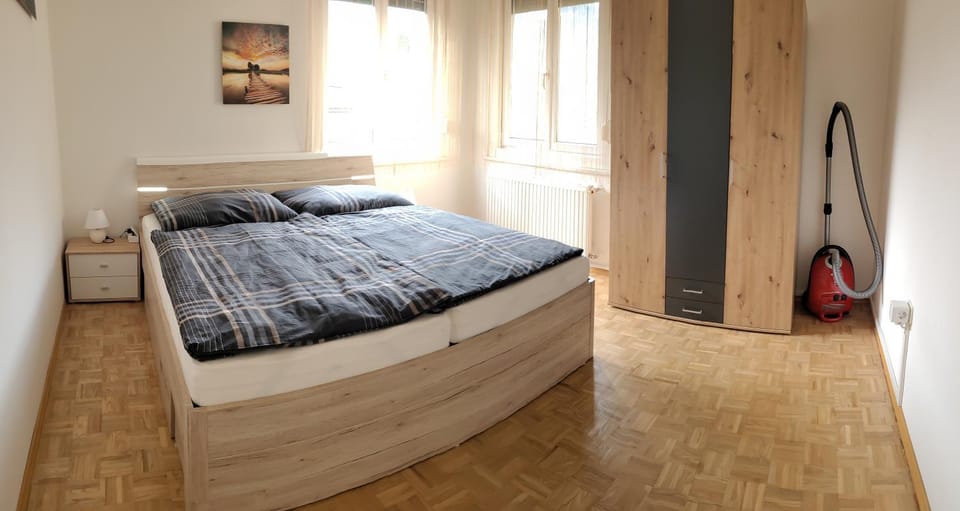 Bed, Bedroom, wardrobe