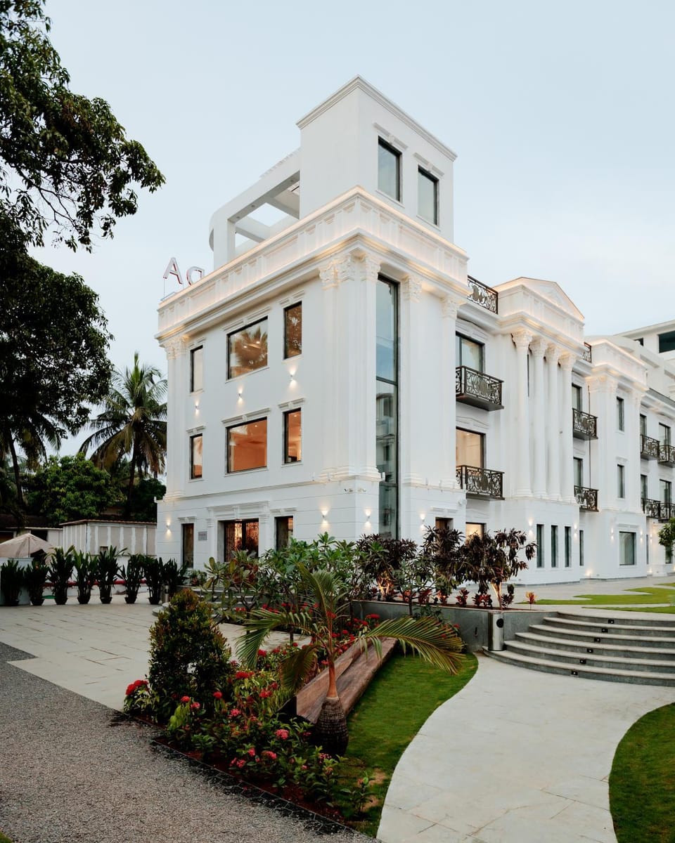 Property building, Facade/entrance