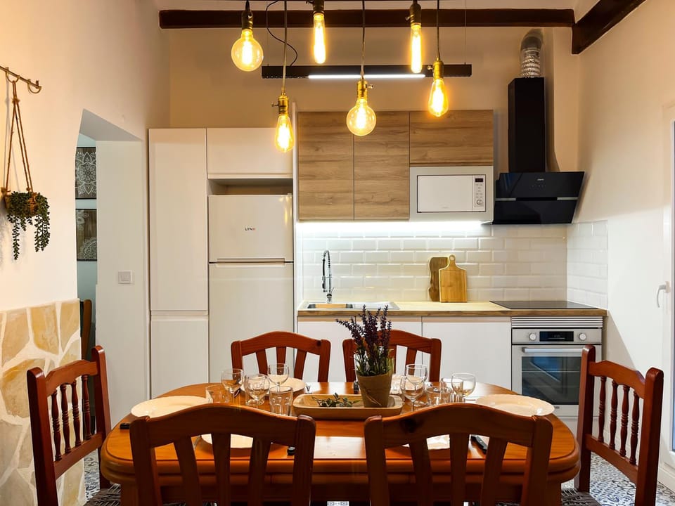 Kitchen or kitchenette, dishwasher, minibar, pet friendly, toaster