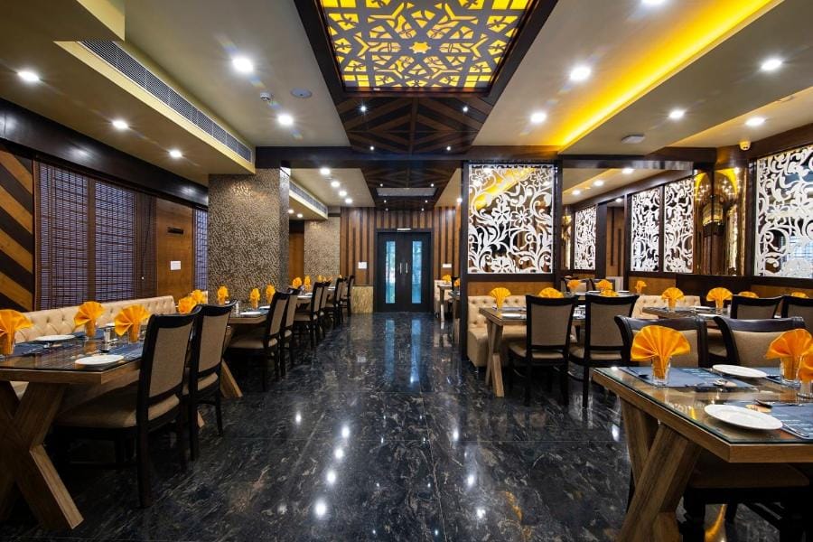 Property building, Restaurant/places to eat, Restaurant/places to eat