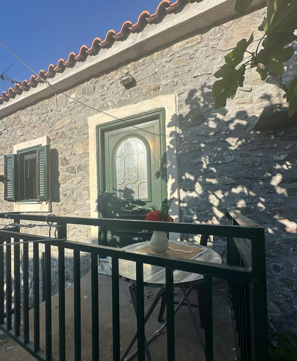 Εresos Relax & Rest House Apartment in Decentralized Administration of the Aegean