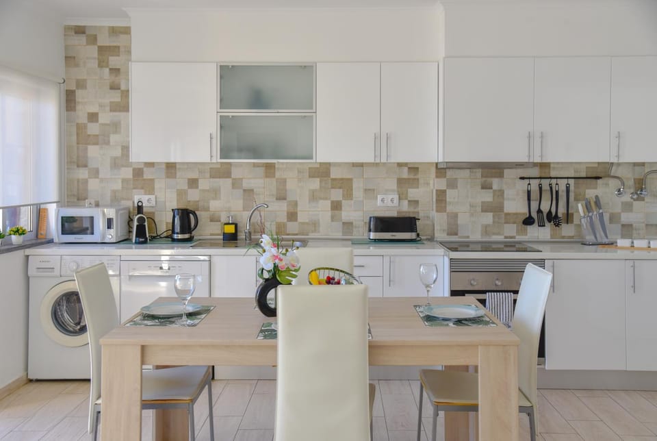 Lovely Sea View Apartment Praia da Rocha Apartment in Portimao