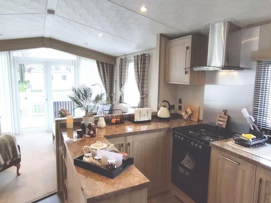 Kitchen or kitchenette, Food and drinks, pet friendly, stove, toaster