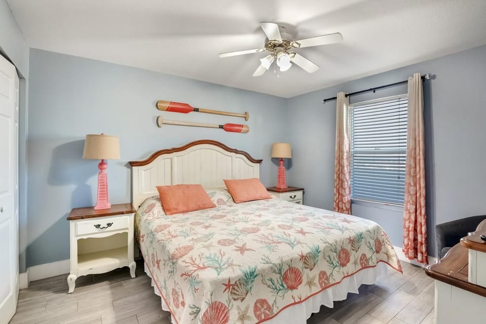 Pelican Beach 2010 Apartment in Destin