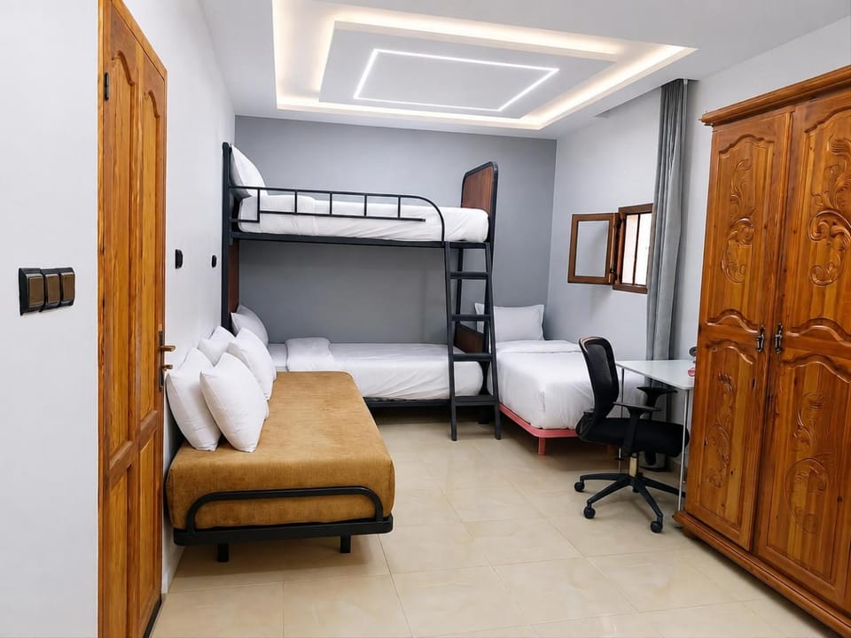 Bed, Library, View (from property/room), Decorative detail, Bedroom, City view, River view, River view, cot, bunk bed, Quiet street view, furniture, locker