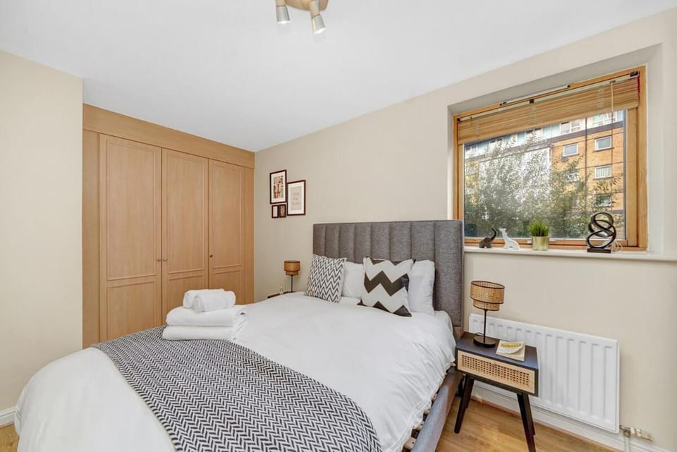 2 Bedroom Riverside Apartment Short Term Rental & Flexible Renting Canary Wharf! Apartment in London Borough of Lewisham