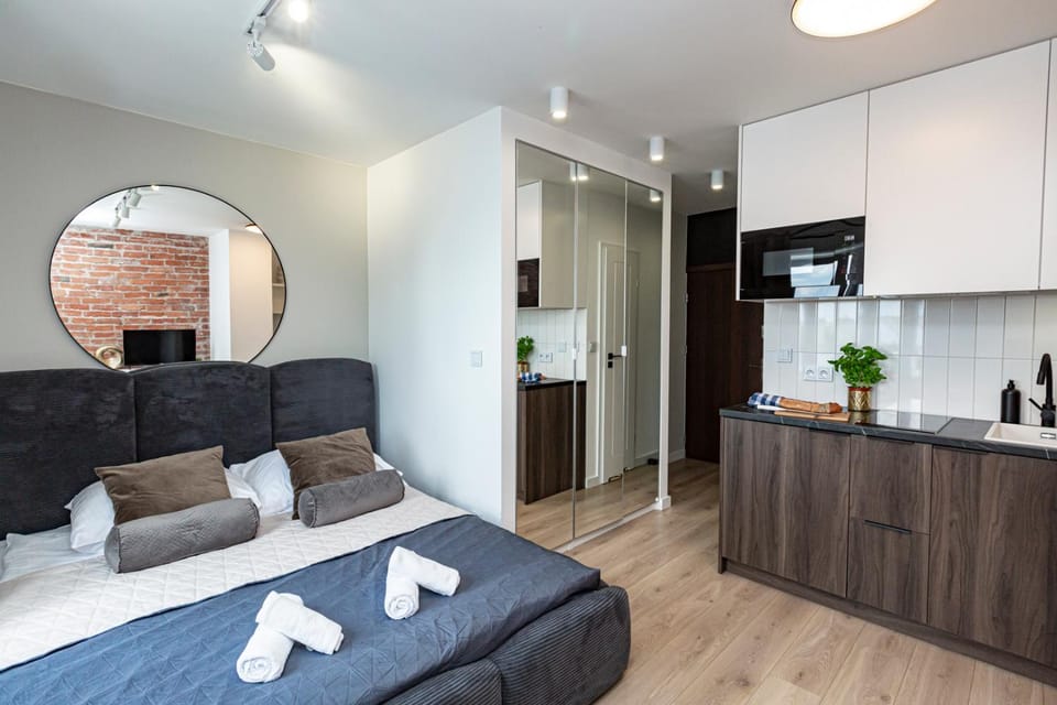 Bed, Kitchen or kitchenette, Seating area, Bedroom, pet friendly, stove, towels