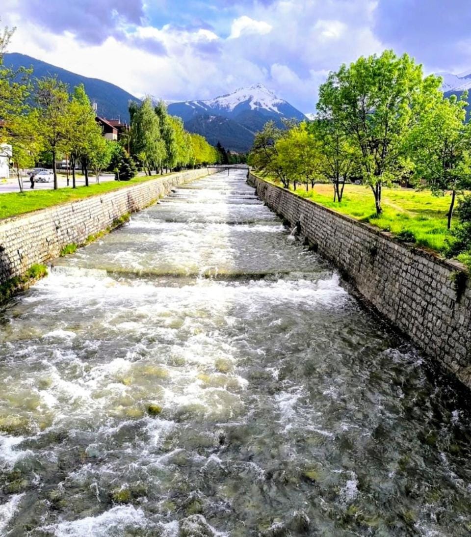 Mountain view, River view