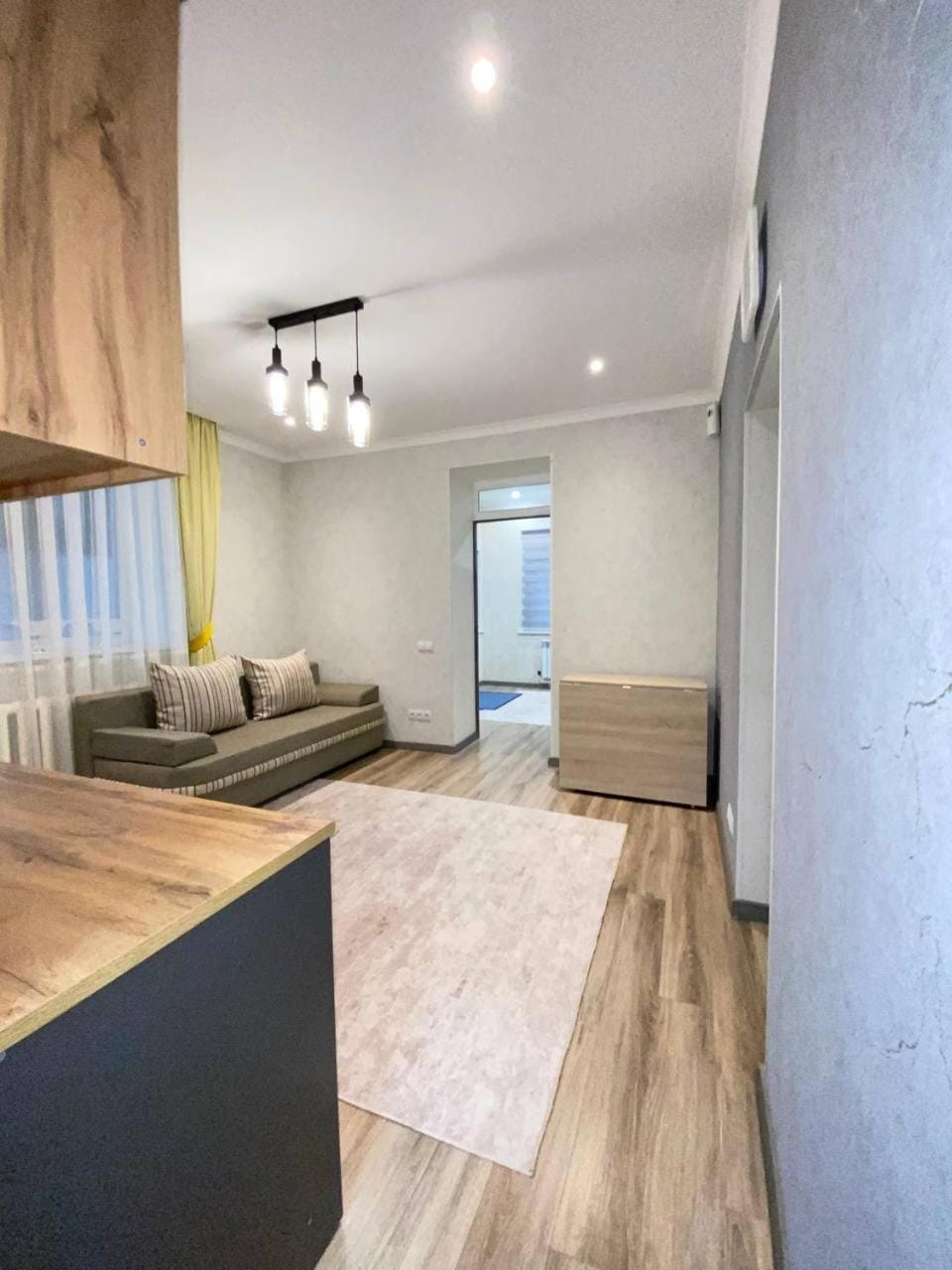 Bed, Living room, Photo of the whole room, Seating area