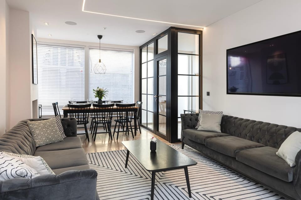 Lounge or bar