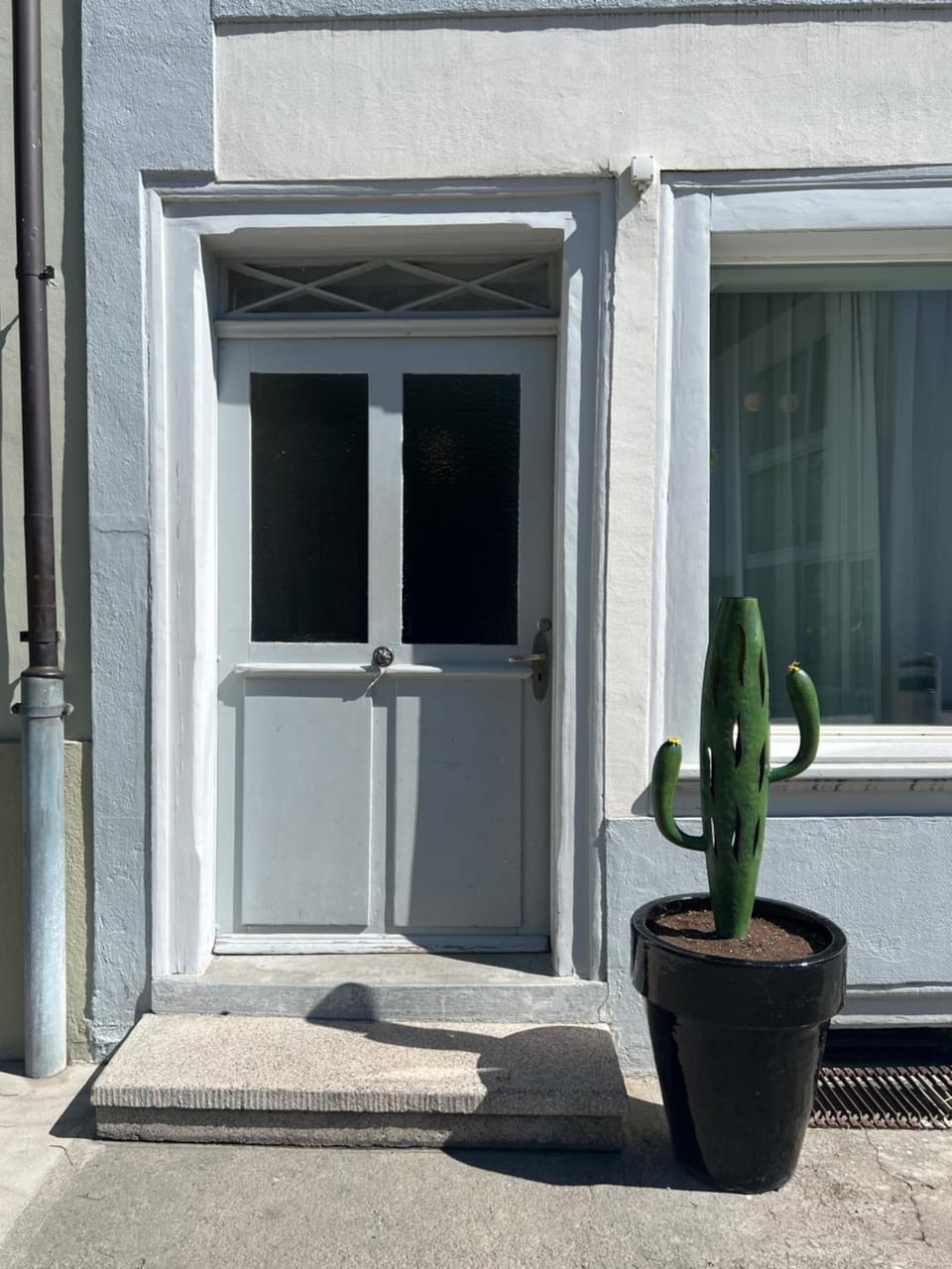 Facade/entrance