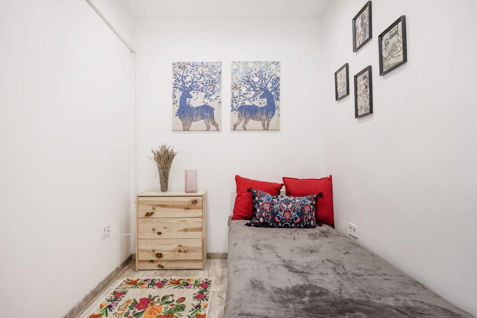 Bed, Bedroom