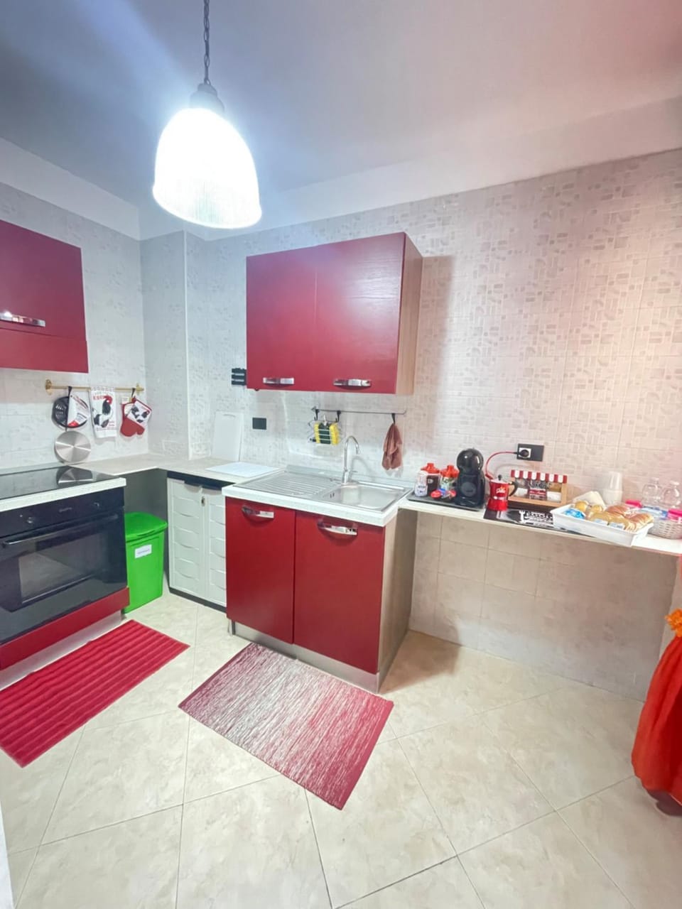 Kitchen or kitchenette, pet friendly, stove