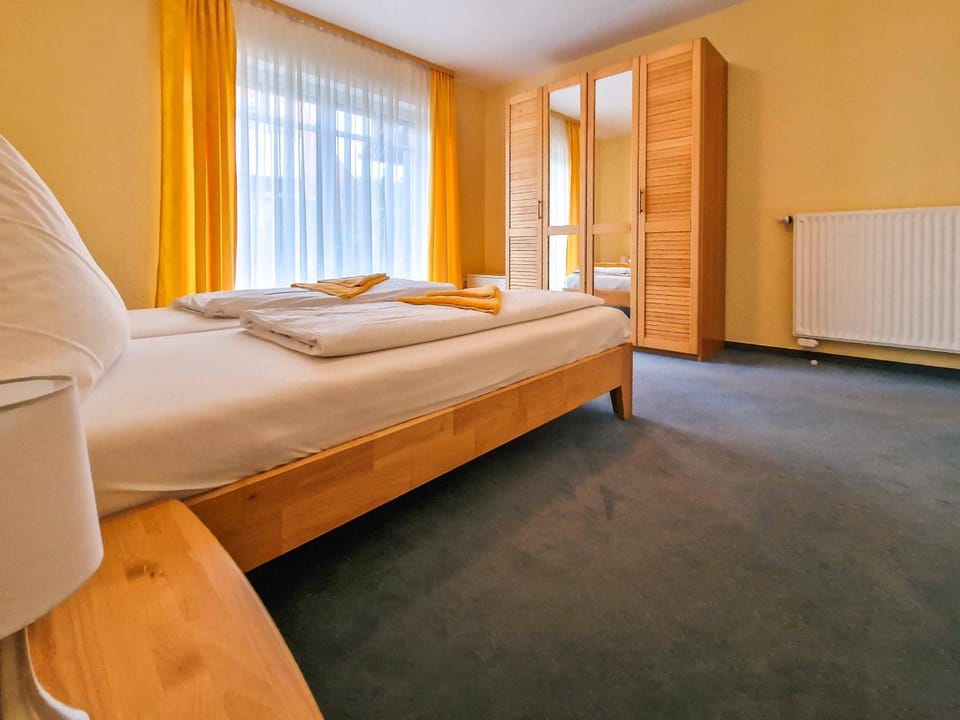 Bed, Bedroom, wardrobe