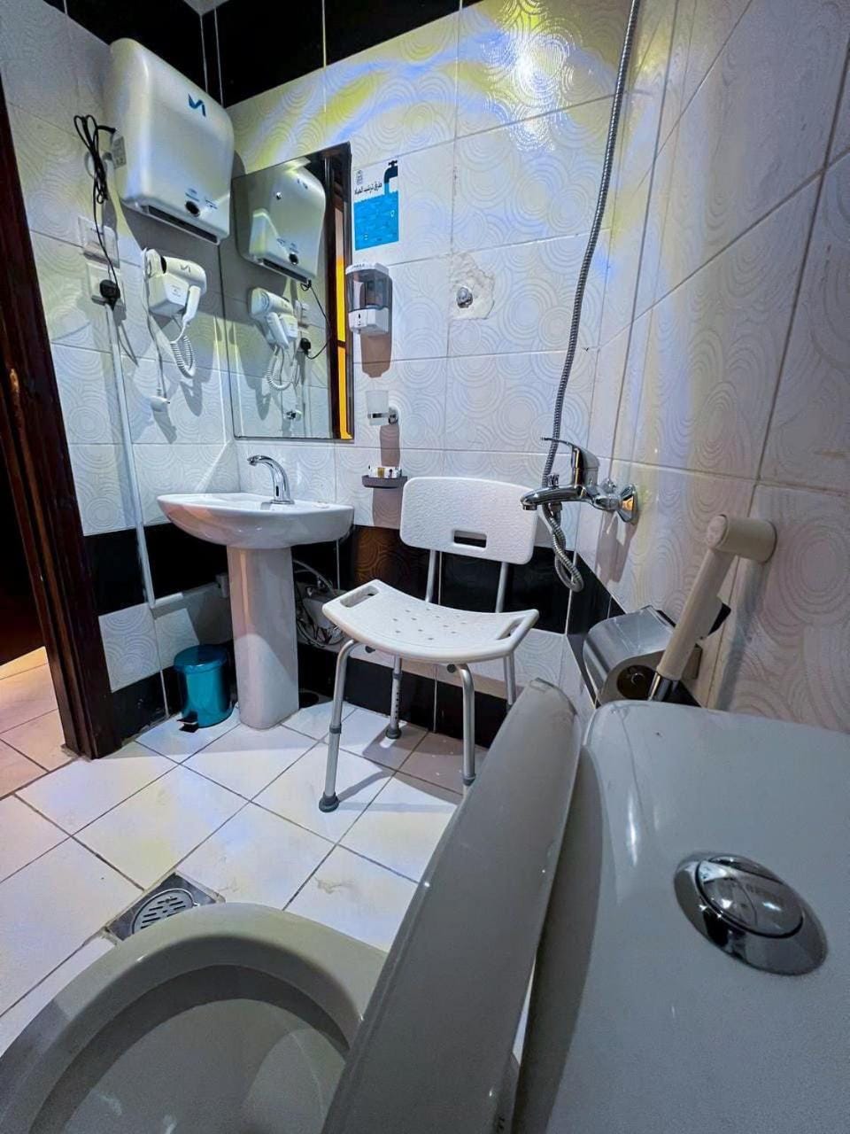 Toilet, Bathroom
