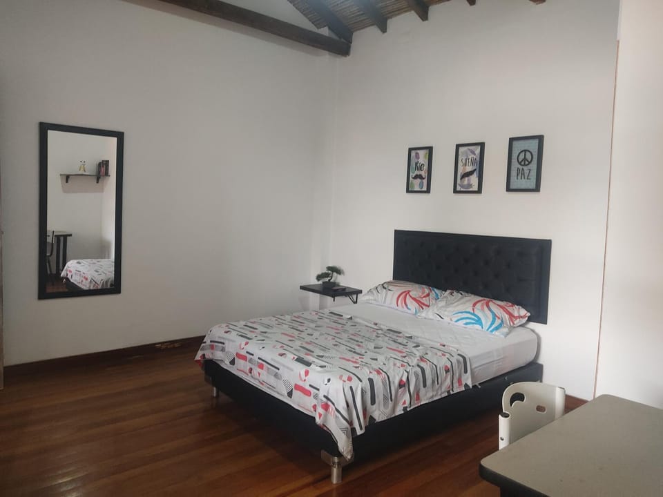 Photo of the whole room, Bedroom