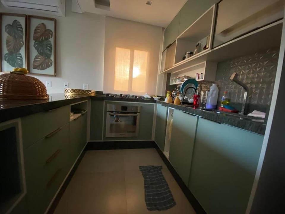Kitchen or kitchenette, pet friendly, stove