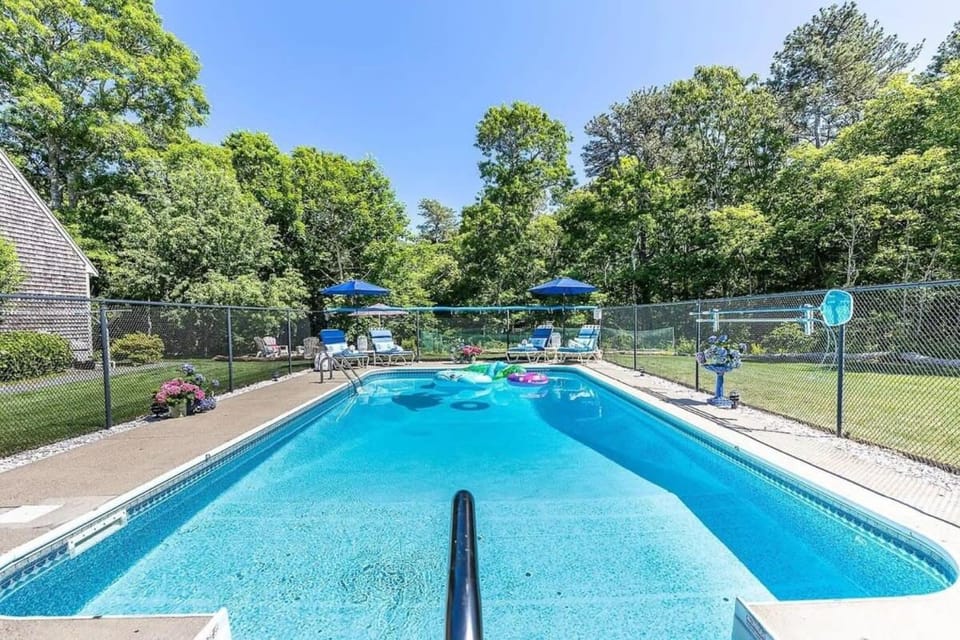 Wow Private Pool Game Room and Fire Pit House in Brewster