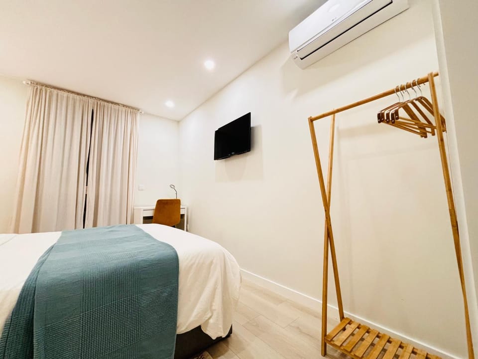 TV and multimedia, Bedroom, air conditioner