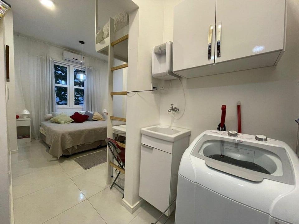 Studio na quadra da praia de Copacabana Apartment in Rio de Janeiro