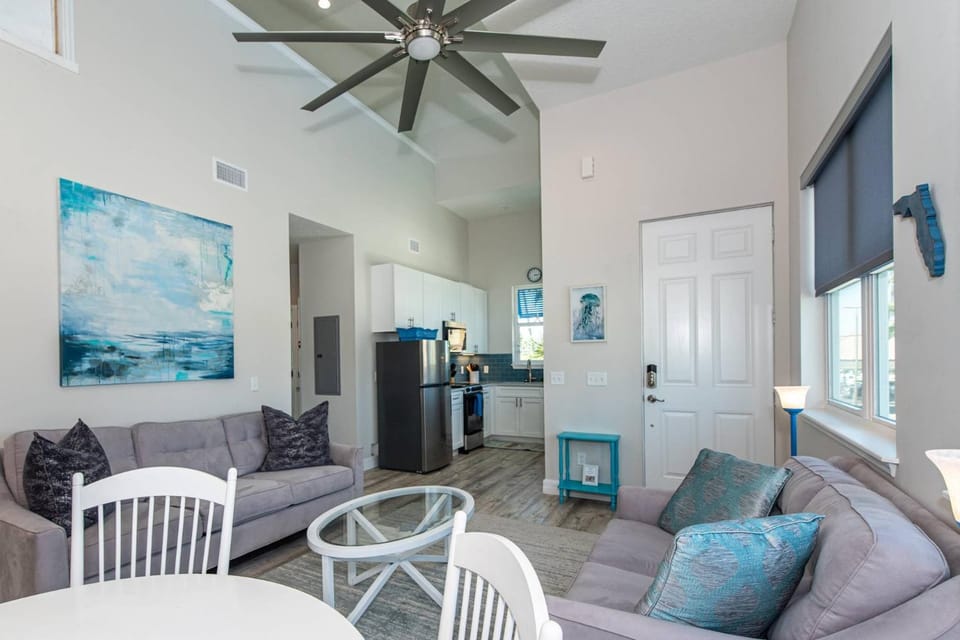 Oceans 13 Condo D Apartment in Saint Augustine Beach