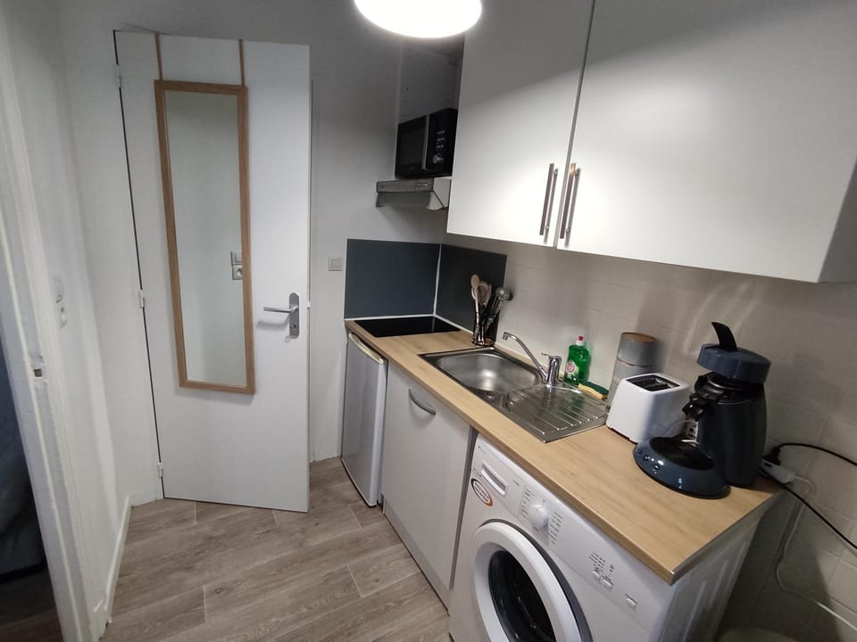 Le 5, Wifi, Parking, Centre Apartment in Centre-Val de Loire