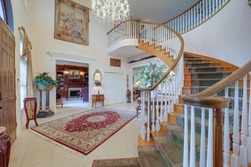 Immaculate Boone Villa w/ Entertainment Lounge! Villa in Watauga