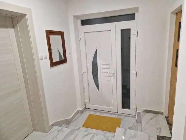 Sobe Zimmer & Apartmani Nova Gradiška Apartment in Brod-Posavina County, Croatia