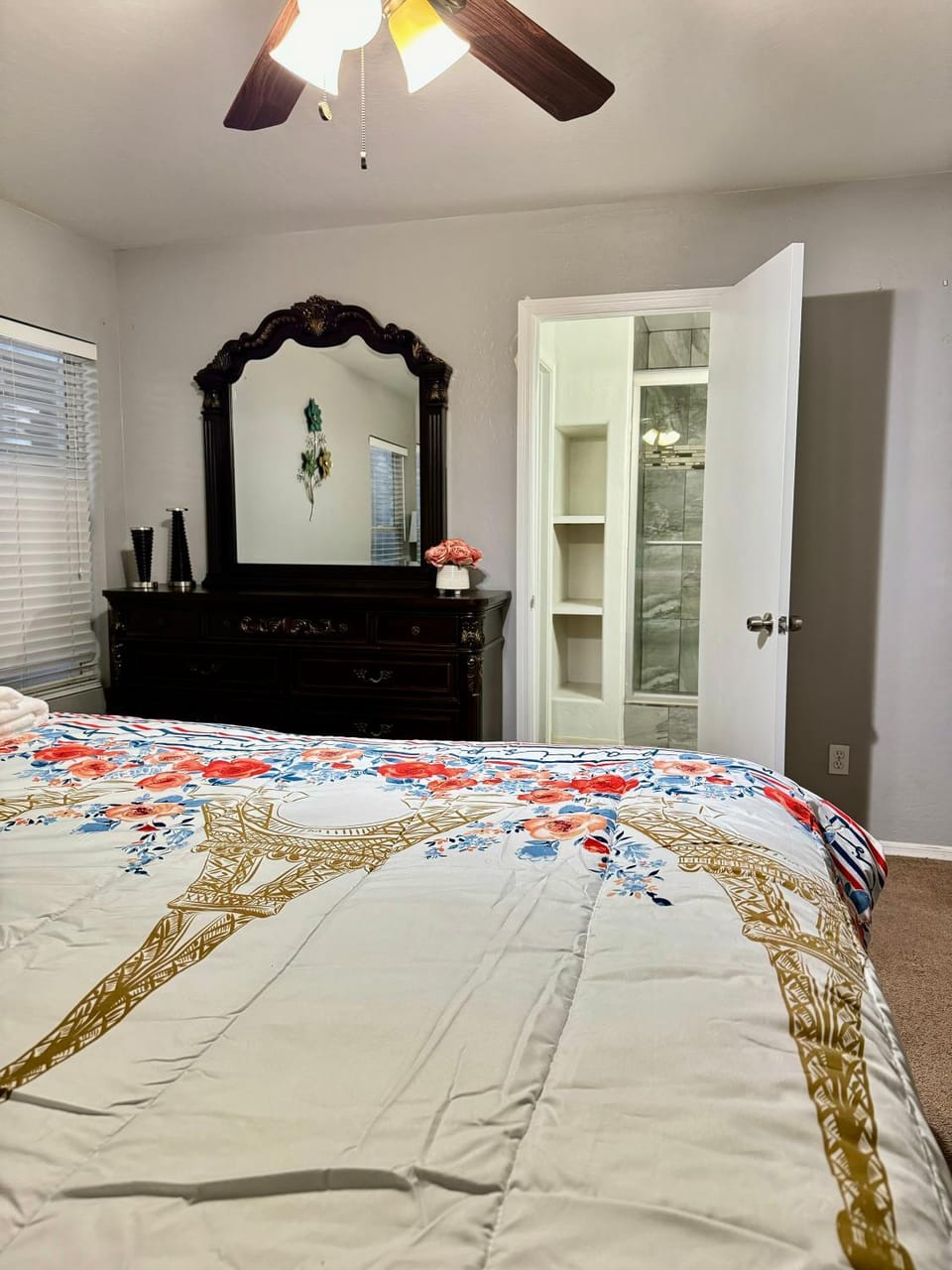 Bed, Bedroom, fireplace, wardrobe